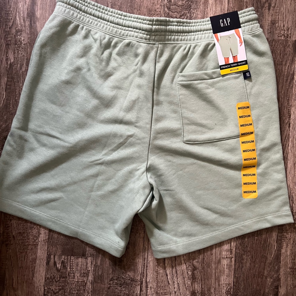 GAP Granite Green FT 7” Shorts